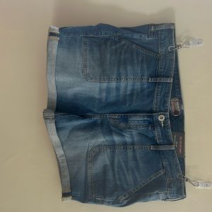 Torrid mid rise shorts